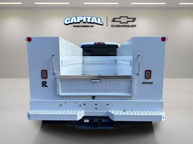 2025 Chevrolet Silverado 5500HD