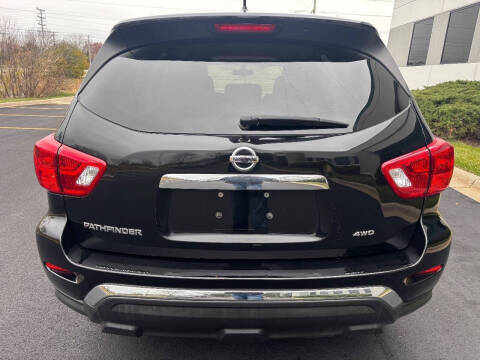 2017 Nissan Pathfinder S