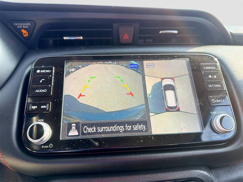 2021 Nissan Kicks SR