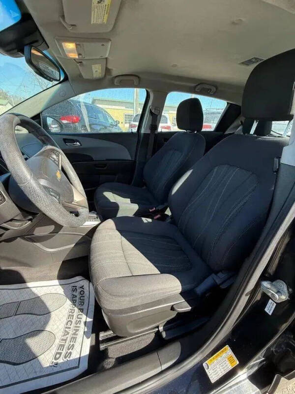 2013 Chevrolet Sonic LT Auto