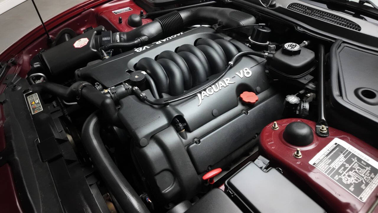 1998 Jaguar XK-Series 51