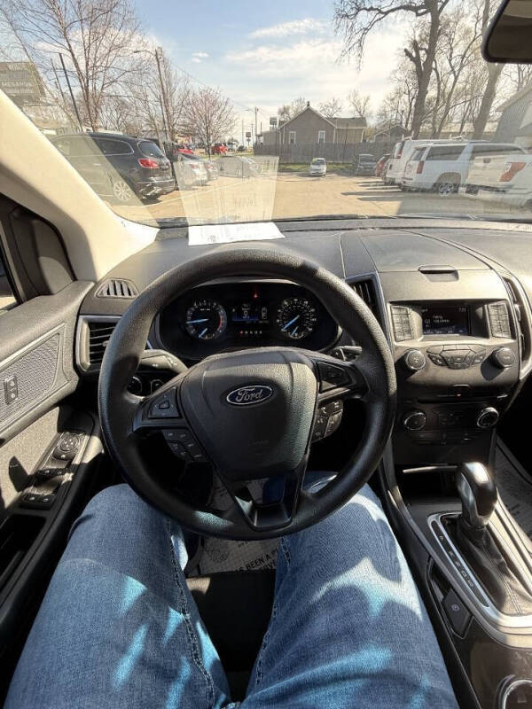 2017 Ford Edge SE