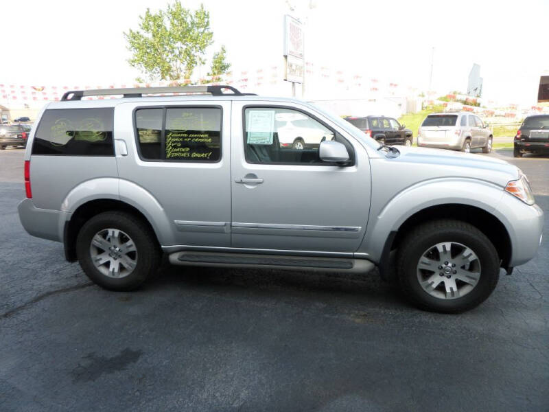 2011 Nissan Pathfinder for sale at Budget Corner in Fort Wayne IN