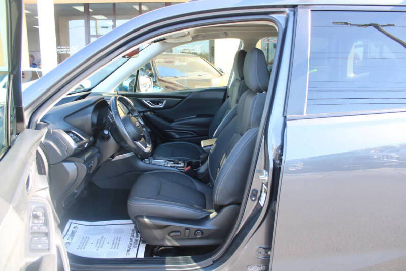 2022 Subaru Forester Premium