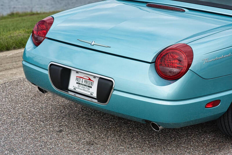 2002 Ford Thunderbird Deluxe
