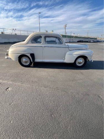 1948 Ford Super Deluxe