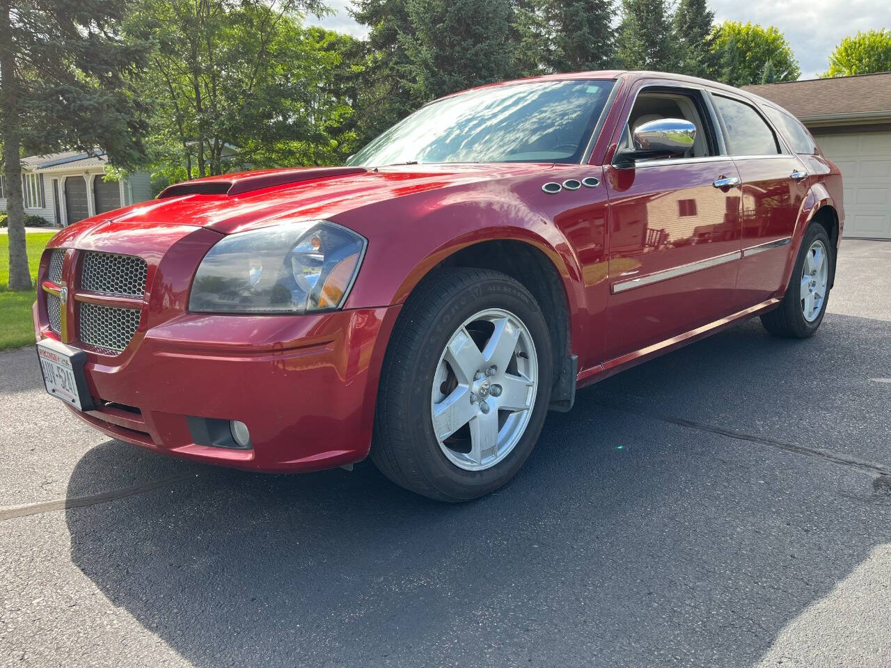 2005 Dodge Magnum 11