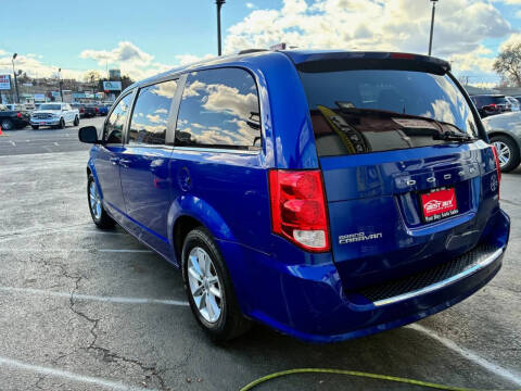 2020 Dodge Grand Caravan SXT