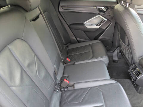 2020 Audi Q3 quattro Premium 45 TFSI