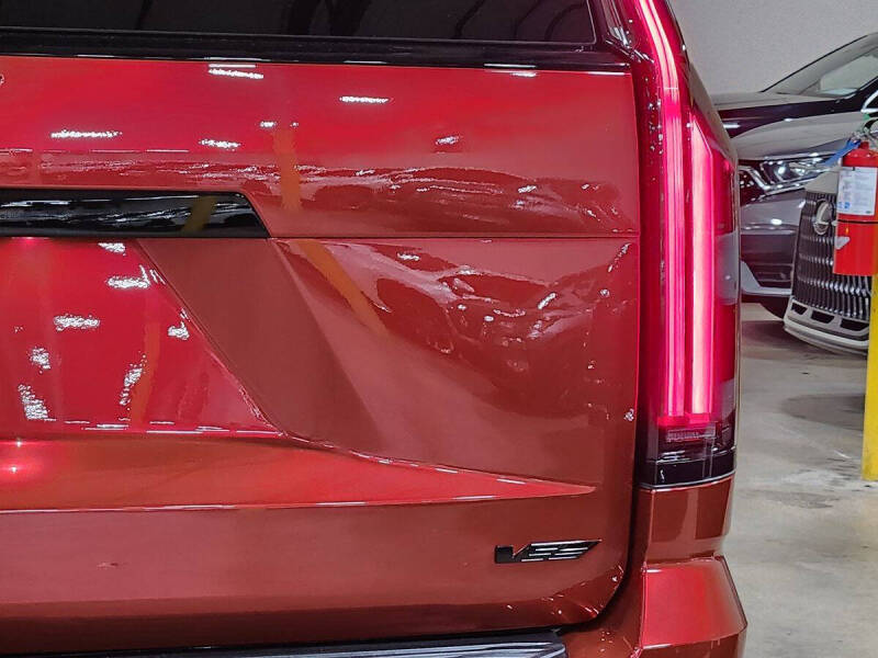 2025 Cadillac Escalade-V