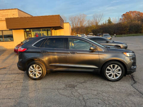 2020 Ford Edge Titanium