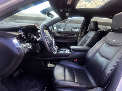 2022 Cadillac XT5 Premium Luxury