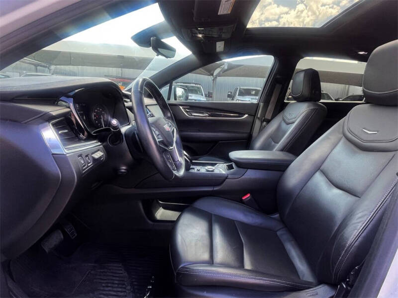 2022 Cadillac XT5 Premium Luxury