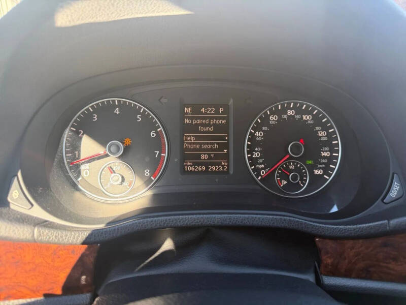 2012 Volkswagen Passat V6 SEL Premium