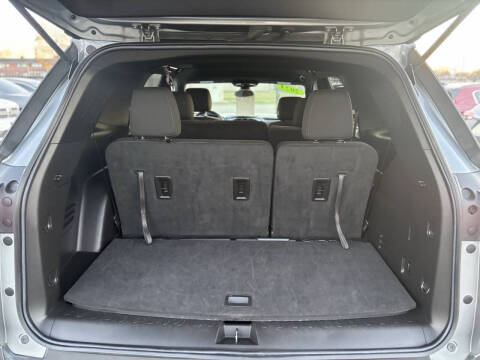 2023 Chevrolet Traverse LT