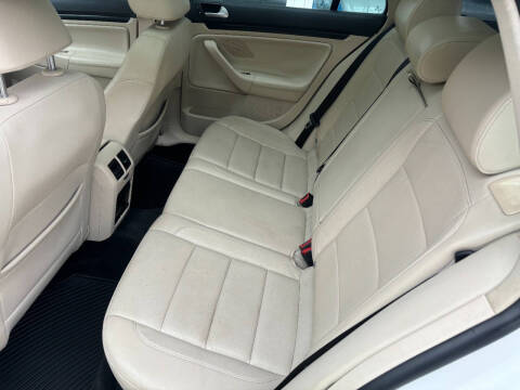 2013 Volkswagen Jetta SportWagen TDI