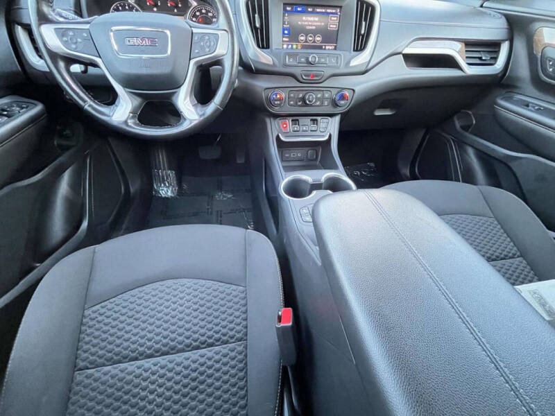 2021 GMC Terrain SLE