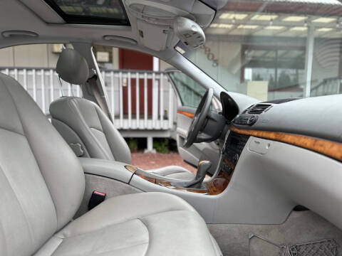 2003 Mercedes-Benz E-Class E 320