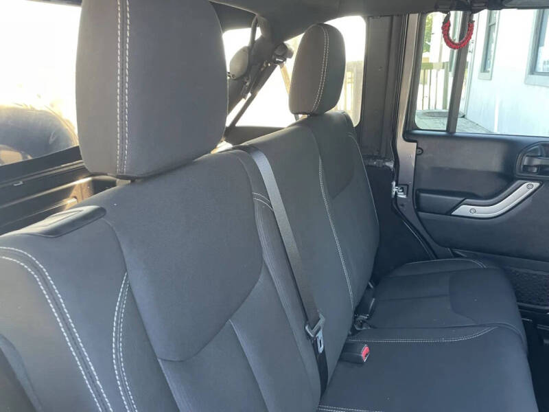 2016 Jeep Wrangler Unlimited Sahara