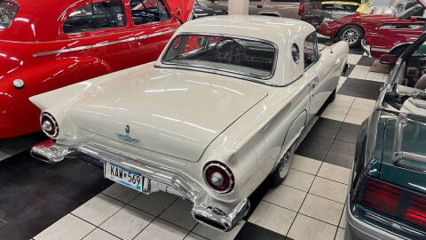 1957 Ford Thunderbird