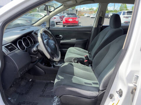 2012 Nissan Versa 1.8 S