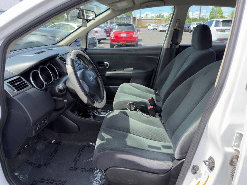 2012 Nissan Versa 1.8 S