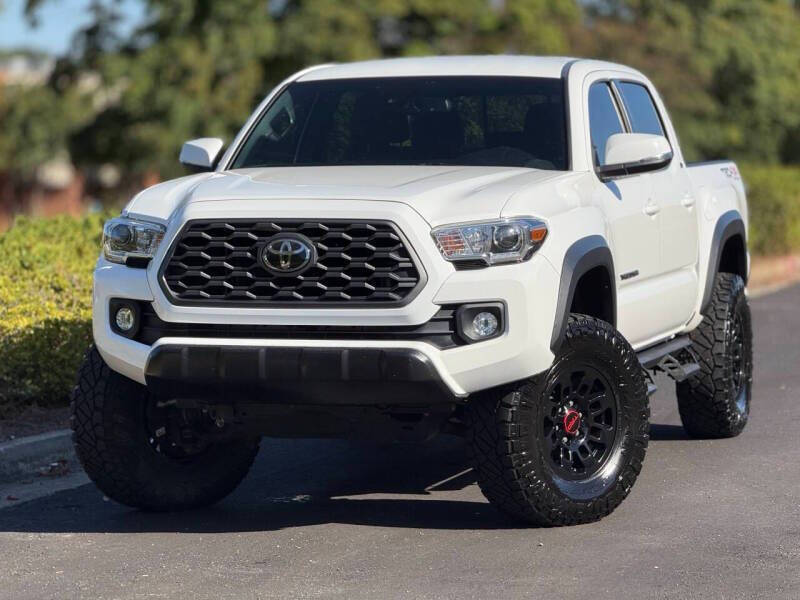 2021 Toyota Tacoma TRD Off Road's photo