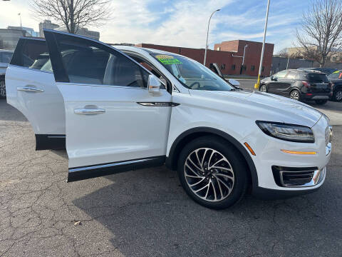 2020 Lincoln Nautilus Reserve