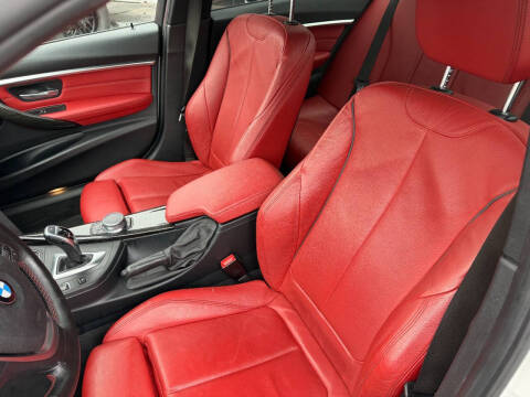 2018 BMW 3 Series 330i