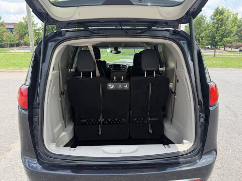2020 Chrysler Pacifica Touring L