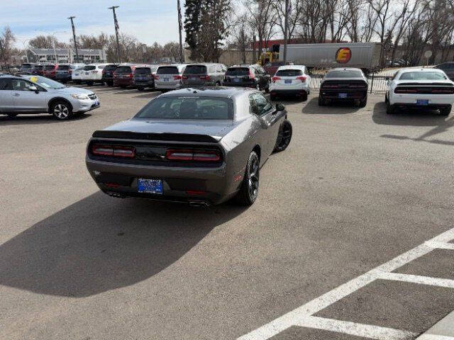 2022 Dodge Challenger SXT