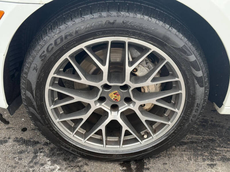 2016 Porsche Macan S