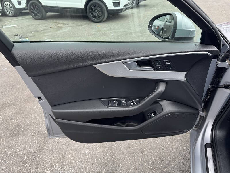 2017 Audi A4 2.0T quattro Premium