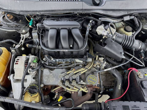 2004 Ford Taurus SES