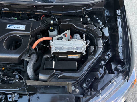 2017 Nissan Rogue Hybrid