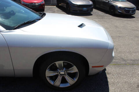 2020 Dodge Challenger SXT