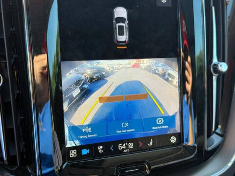 2025 Volvo XC60 T8 Core Dark Theme