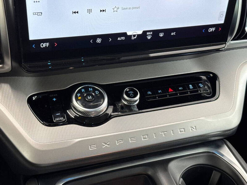2025 Ford Expedition MAX Active