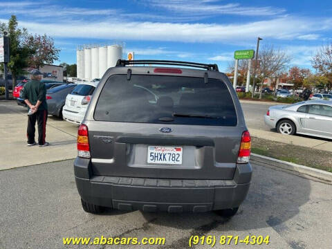 2005 Ford Escape XLT