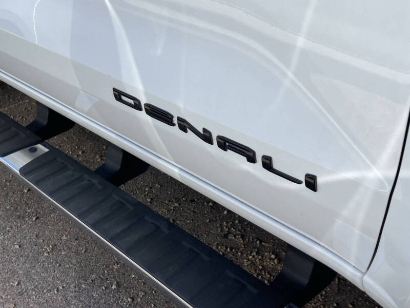 2024 GMC Canyon Denali