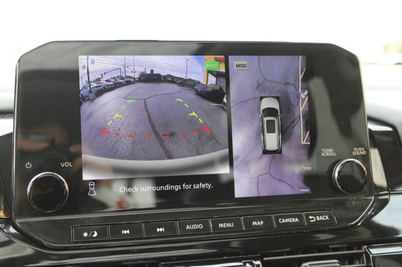 2023 Nissan Pathfinder Platinum