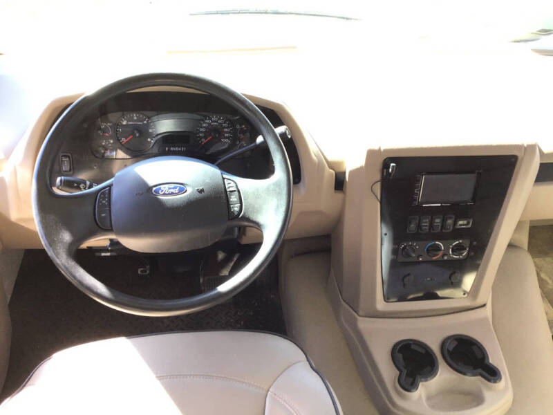 2016 Georgetown GT3 30X / 31ft