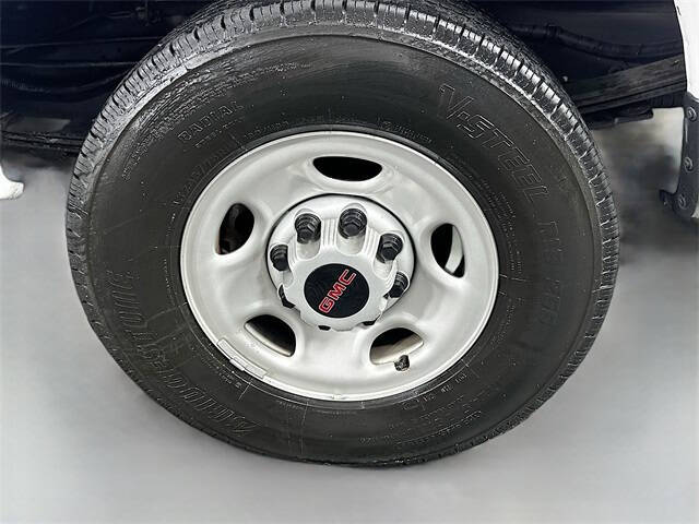 2023 GMC Savana 2500