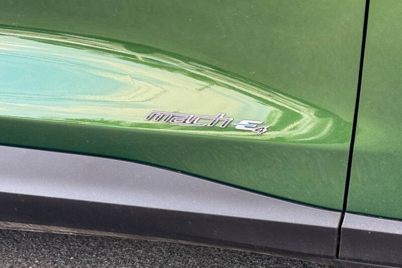 2025 Ford Mustang Mach-E Select