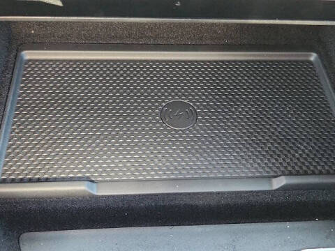 2025 Land Rover Range Rover Sport P360 SE