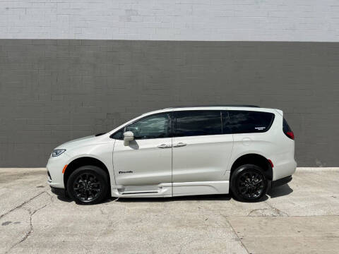 2021 Chrysler Pacifica Touring L