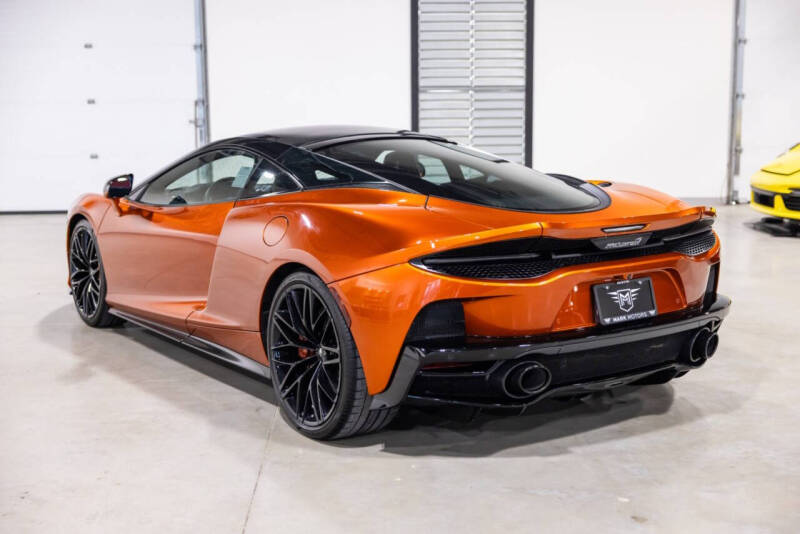 2023 McLaren GT