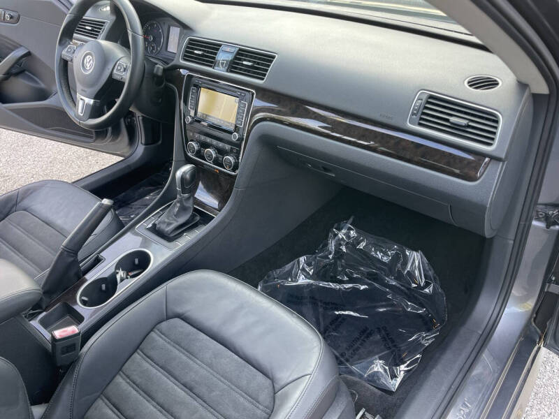 2015 Volkswagen Passat 2.0L TDI SEL Premium