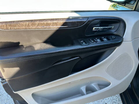 2013 Dodge Grand Caravan SE