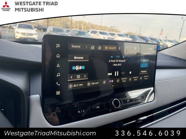 2025 Mitsubishi Outlander SE